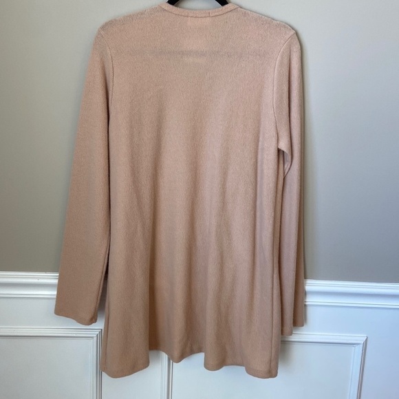 𝅺nwt Soft Beige Cardigan - Picture 5 of 8